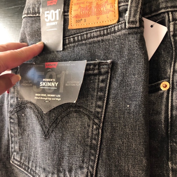 NWT Black Levi’s 501 women’s skinny high rise skin - Picture 7 of 13